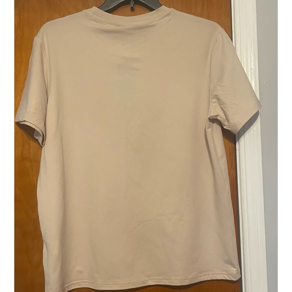 T-Shirt - Picture 2 of 4